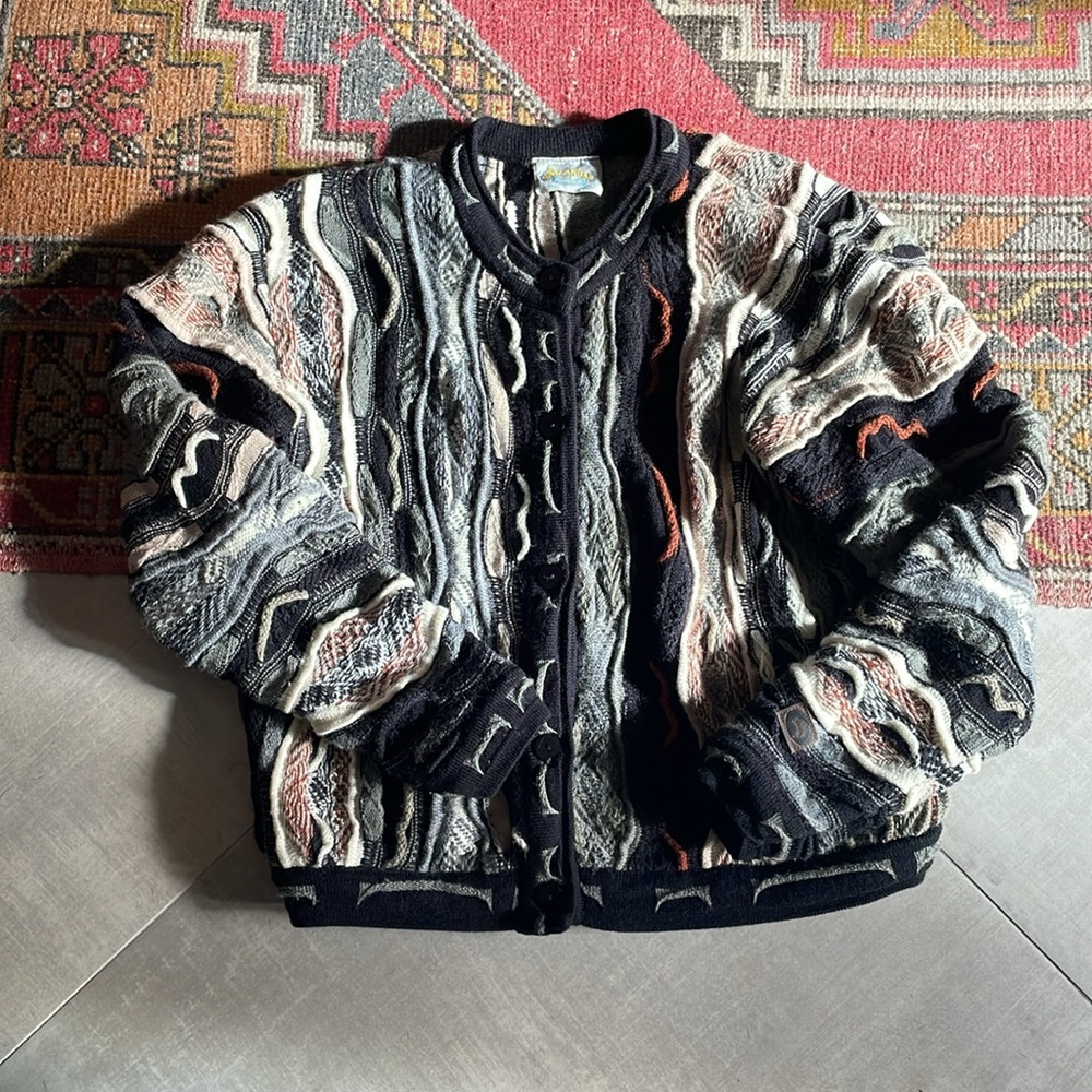 Aklanda Extra fine Merino Wool Cardigan